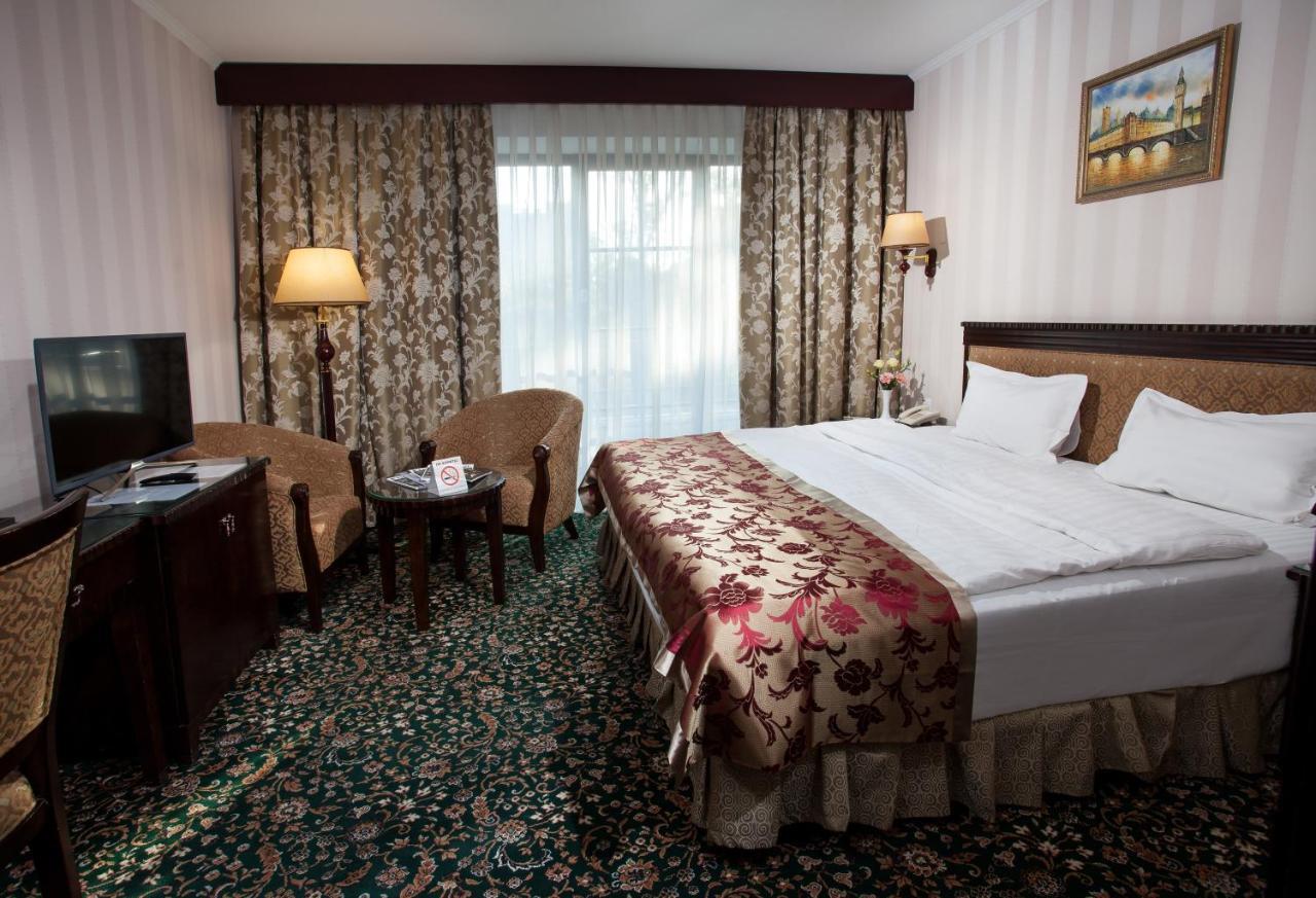 London Hotel Odessa Eksteriør bilde