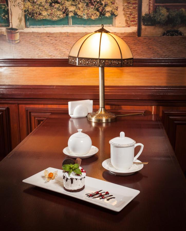 London Hotel Odessa Eksteriør bilde