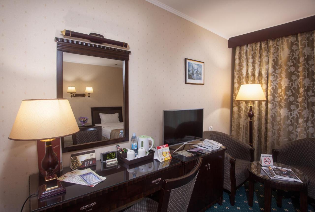 London Hotel Odessa Eksteriør bilde