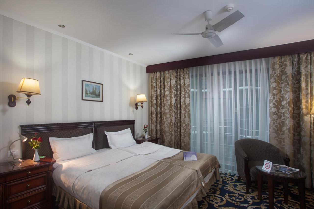 London Hotel Odessa Eksteriør bilde
